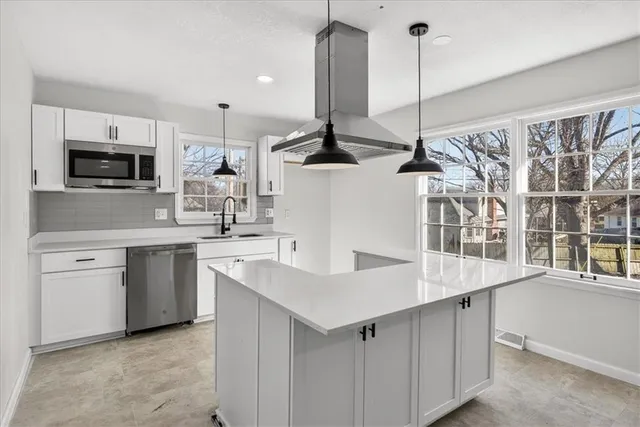 $325,000 | 12801 Corrington Avenue, Grandview, MO 64030