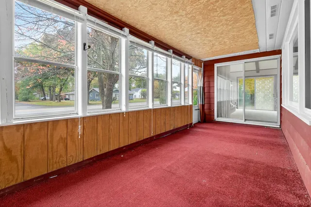 $250,000 | 633 South Cambridge Street, Wautoma, WI 54982