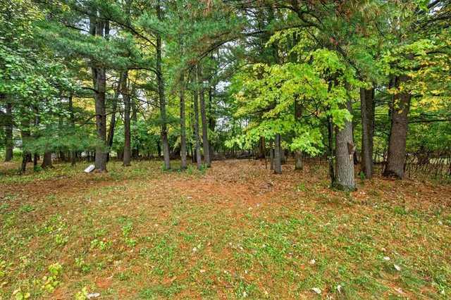 $250,000 | 633 South Cambridge Street, Wautoma, WI 54982