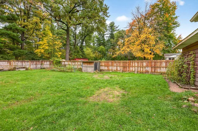 $250,000 | 633 South Cambridge Street, Wautoma, WI 54982