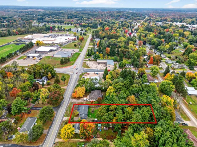 $250,000 | 633 South Cambridge Street, Wautoma, WI 54982