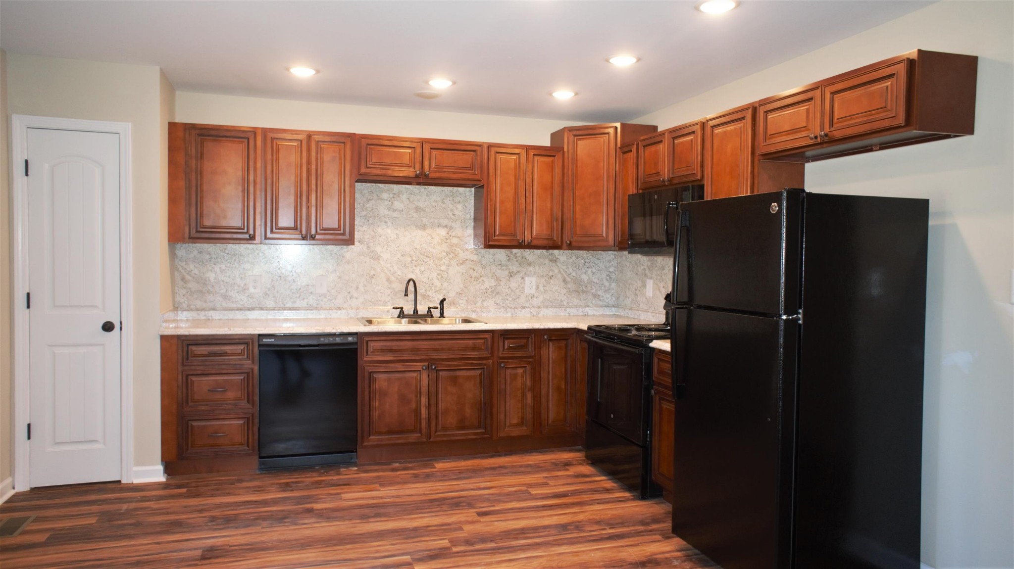 1709 Evans Road Clarksville, TN 37042 - Photo 4 of 9 Gallery Image 4