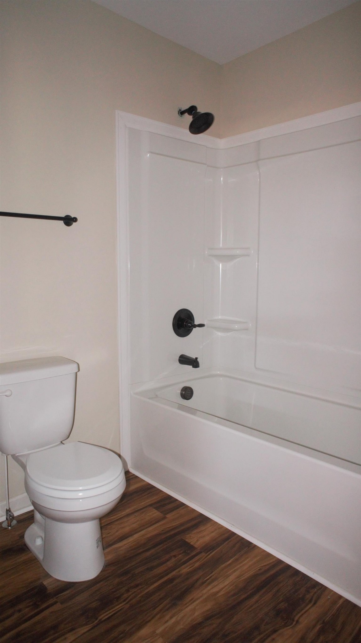 1709 Evans Road Clarksville, TN 37042 - Photo 5 of 9 Gallery Image 5