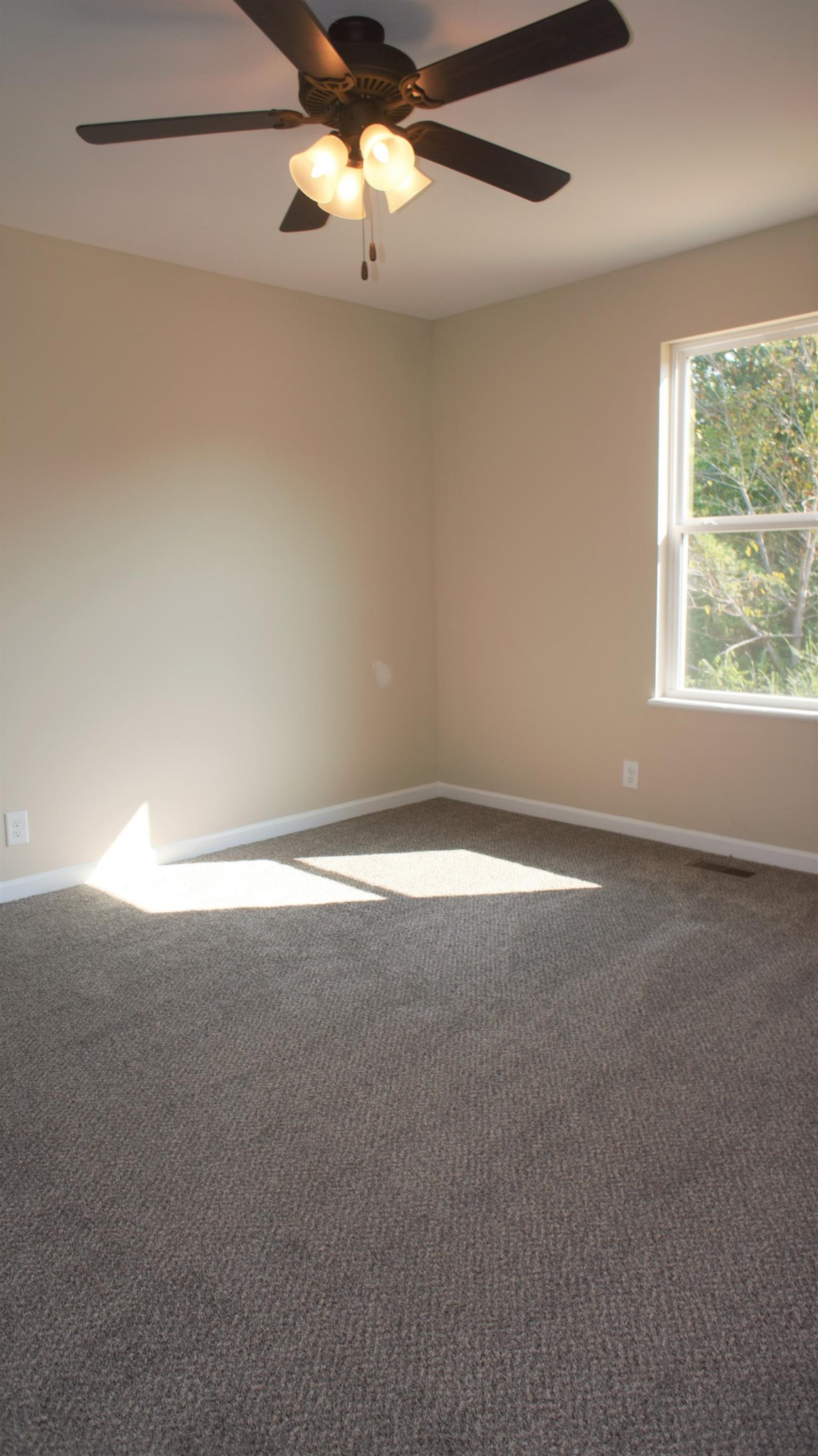 1709 Evans Road Clarksville, TN 37042 - Photo 9 of 9 Gallery Image 9