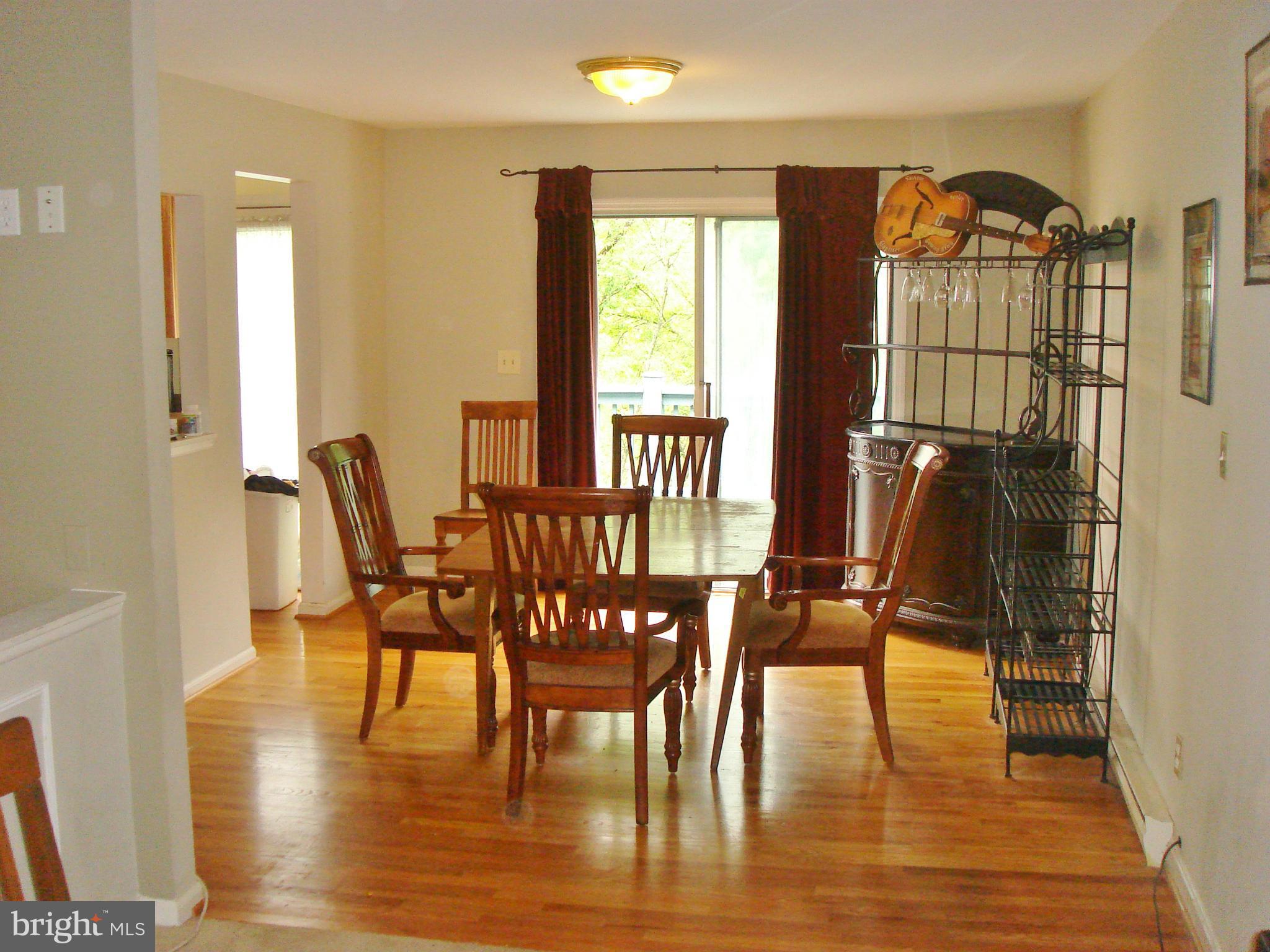 20 Ridgeview Drive Westminster, MD 21157 - Photo 2 of 28 Dining Room