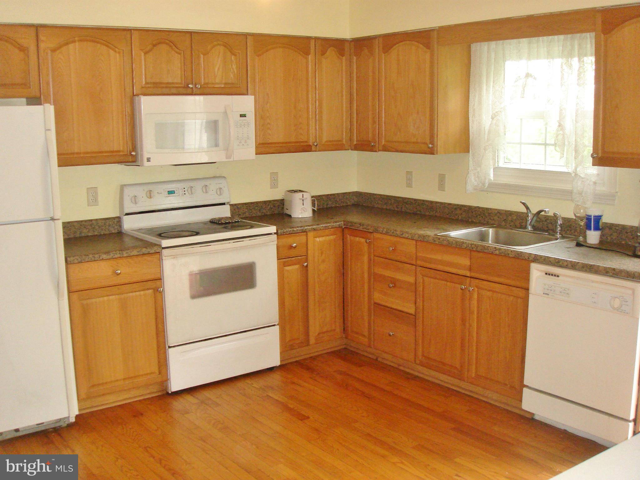 20 Ridgeview Drive Westminster, MD 21157 - Photo 14 of 28 Kitchen
