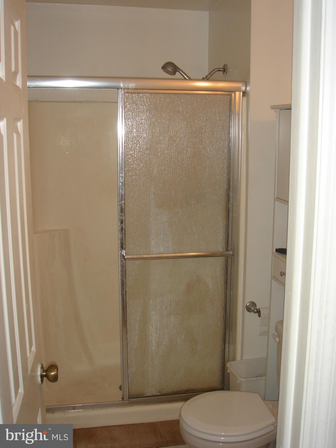 20 Ridgeview Drive Westminster, MD 21157 - Photo 20 of 28 Bath