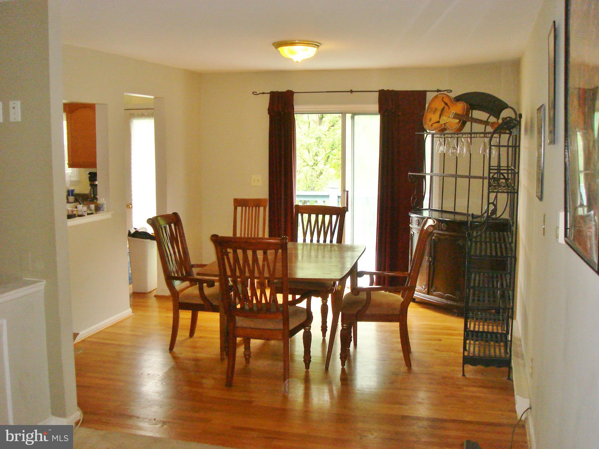 20 Ridgeview Drive Westminster, MD 21157 - Photo 10 of 28 Dining Room