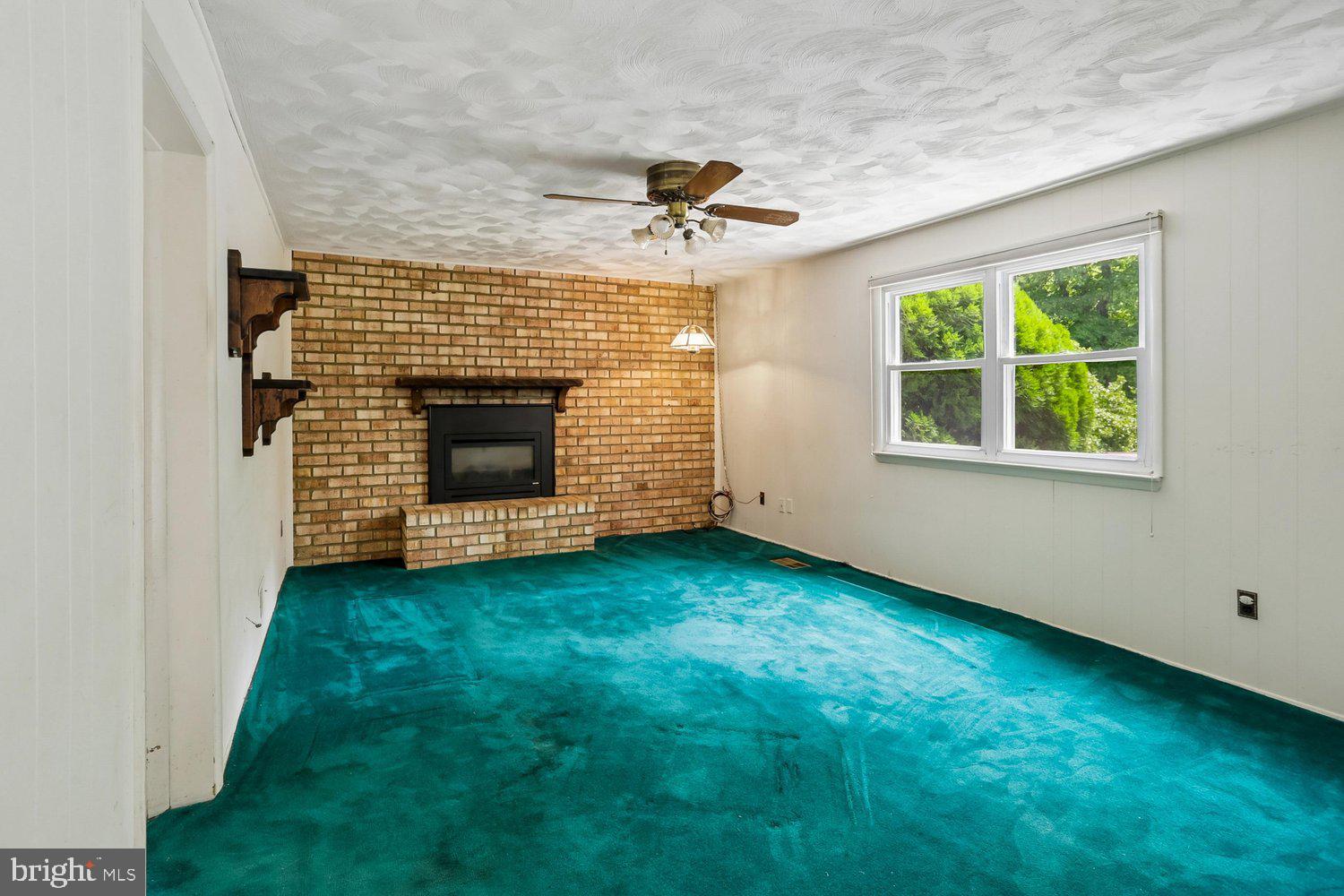 8303 Montpelier Drive Laurel, MD 20708 - Photo 13 of 41 Family Room