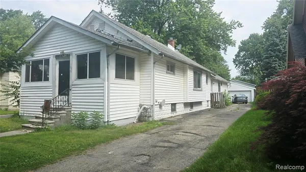 $159,900 | 1655 Lyon Street, Port Huron, MI 48060