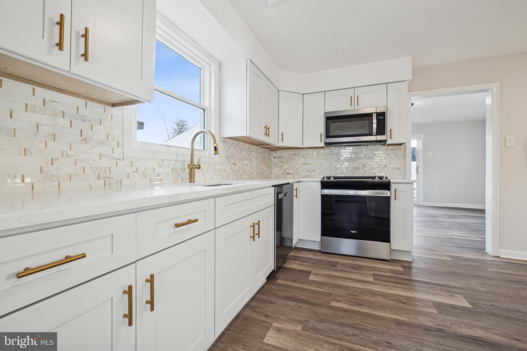 462 Wayne Road Bellmawr, NJ 08031 - Photo 6 of 21