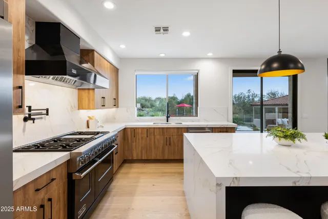 $2,299,000 | 27589 North 61st Place, Scottsdale, AZ 85266