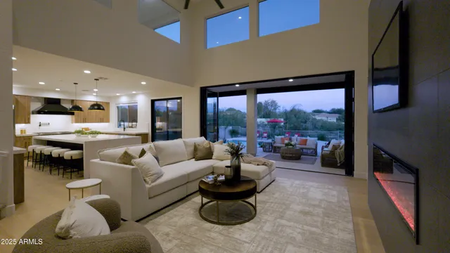 $2,291,000 | 27589 North 61st Place, Scottsdale, AZ 85266