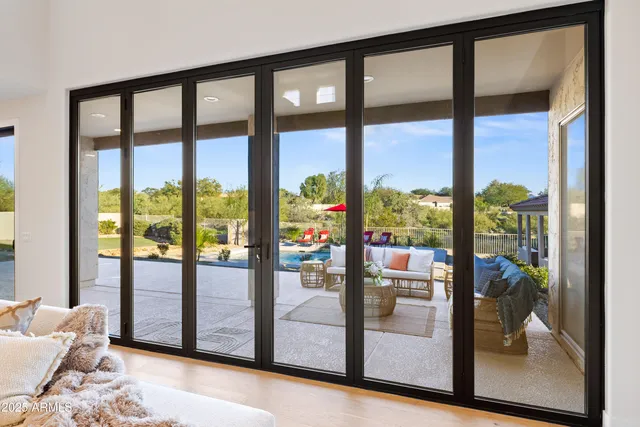 $2,291,000 | 27589 North 61st Place, Scottsdale, AZ 85266