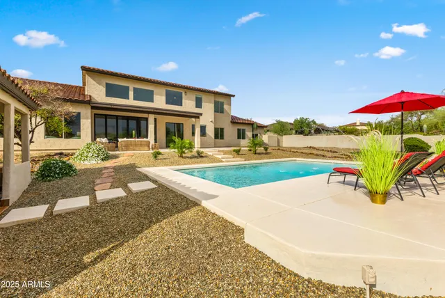 $2,299,000 | 27589 North 61st Place, Scottsdale, AZ 85266