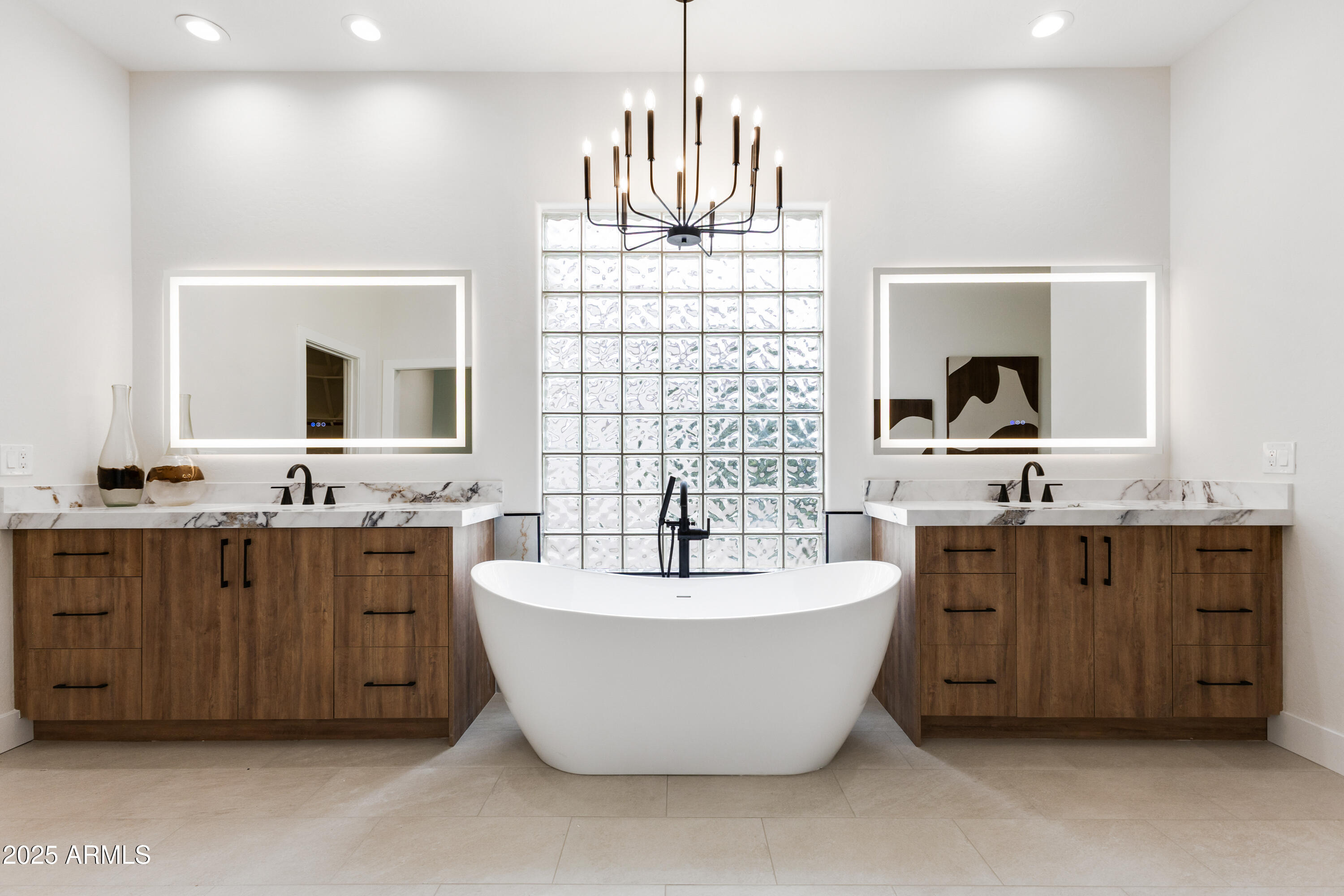27589 North 61st Place Scottsdale, AZ 85266 - Photo 43 of 89 a spacious bathroom with a tub double sink and mirror