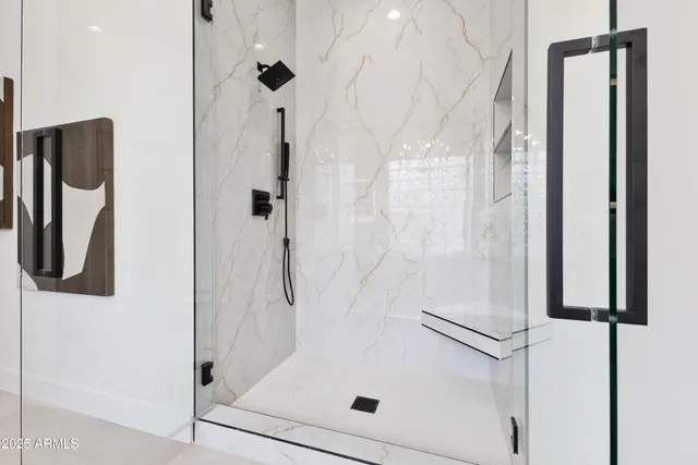 $2,291,000 | 27589 North 61st Place, Scottsdale, AZ 85266