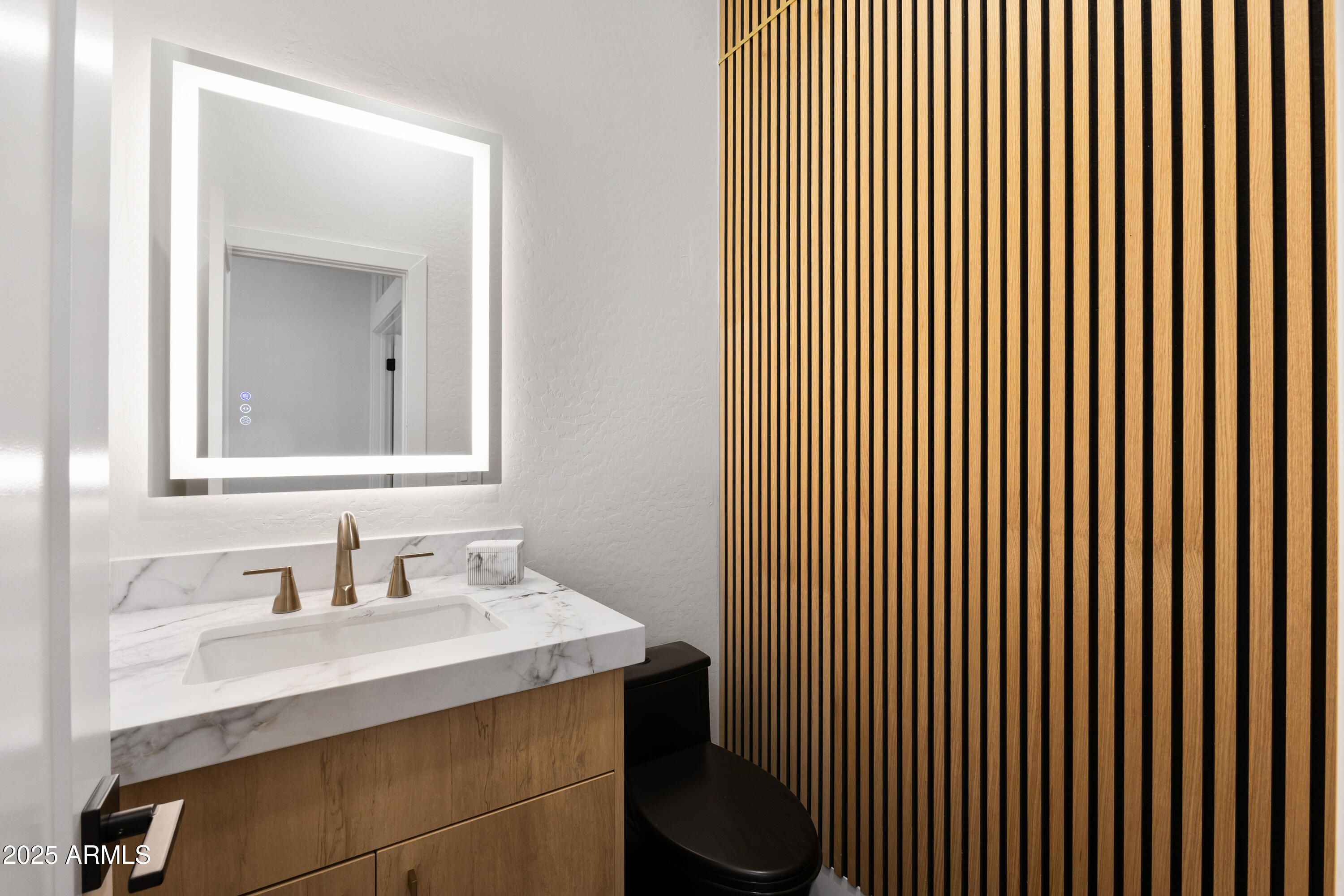 27589 North 61st Place Scottsdale, AZ 85266 - Photo 50 of 89 a bathroom with a sink and a mirror