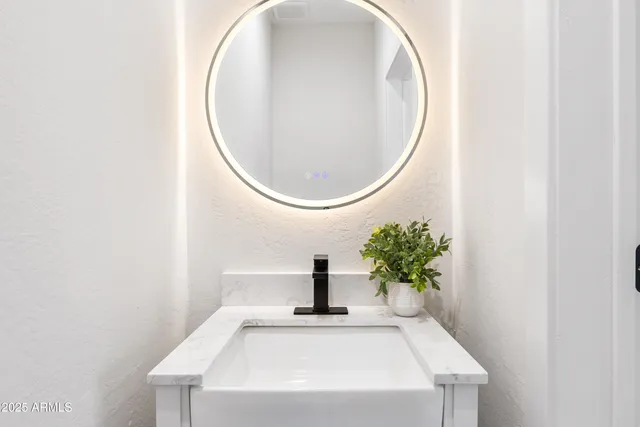 $2,299,000 | 27589 North 61st Place, Scottsdale, AZ 85266