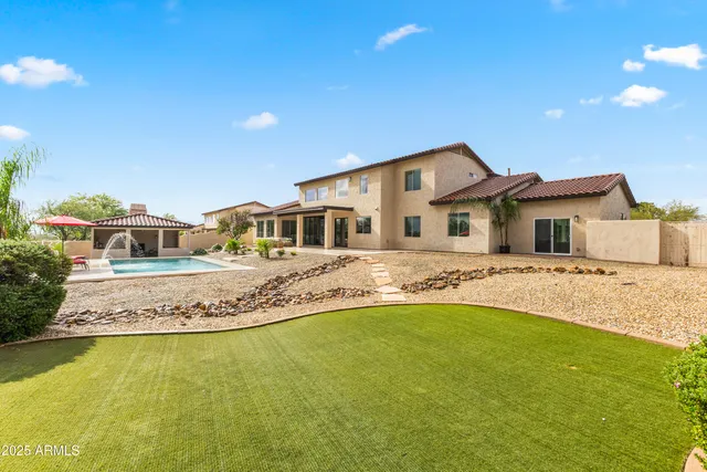 $2,291,000 | 27589 North 61st Place, Scottsdale, AZ 85266