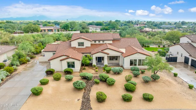 $2,299,000 | 27589 North 61st Place, Scottsdale, AZ 85266