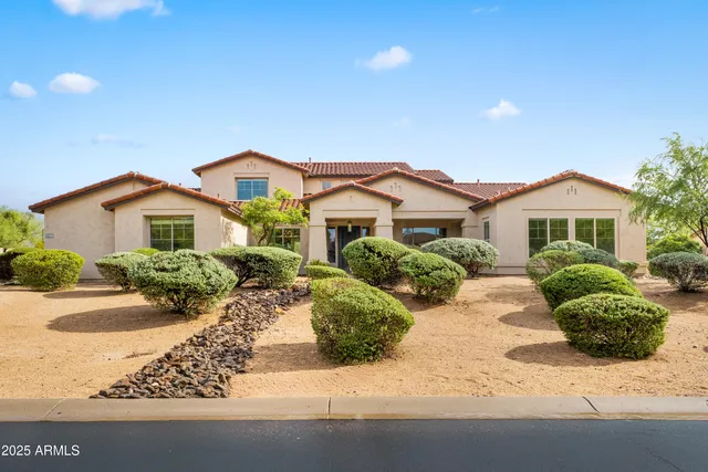 $2,299,000 | 27589 North 61st Place, Scottsdale, AZ 85266