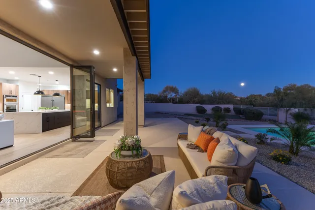 $2,291,000 | 27589 North 61st Place, Scottsdale, AZ 85266