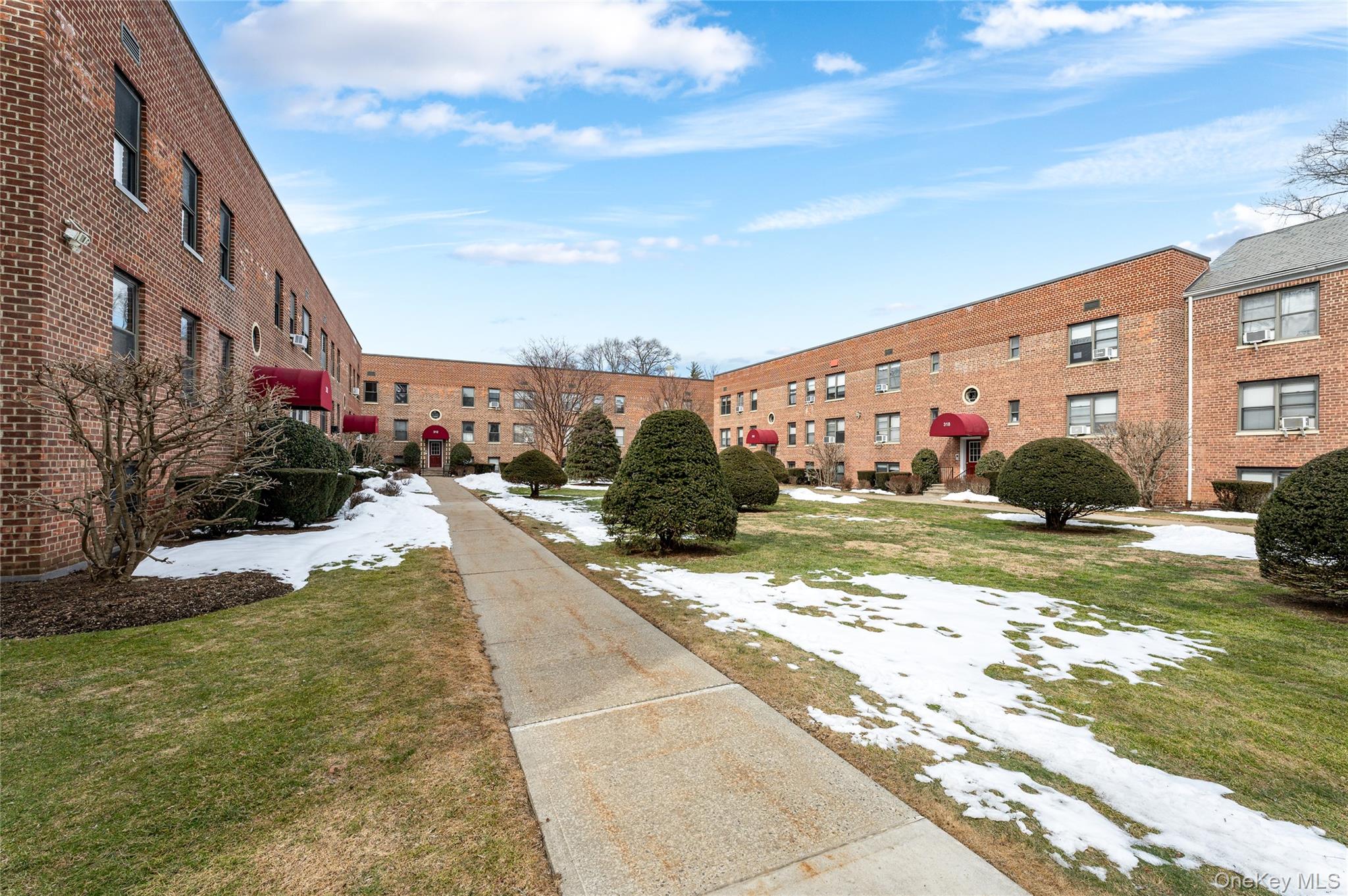 312 Richbell Road, Unit C4 Mamaroneck, NY 10543 - Photo 23 of 37