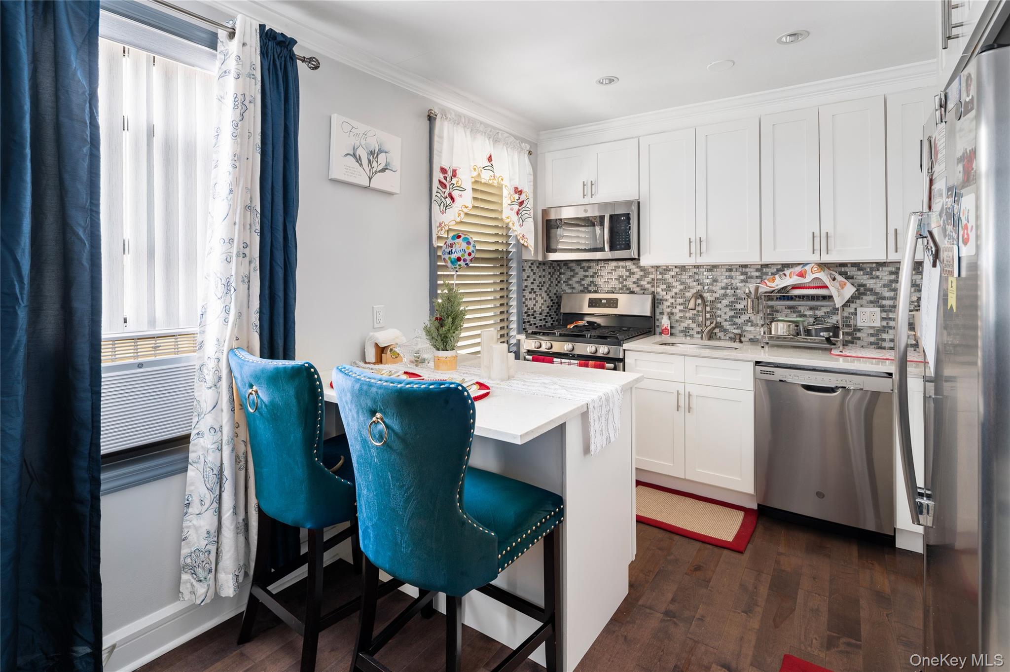 312 Richbell Road, Unit C4 Mamaroneck, NY 10543 - Photo 4 of 37