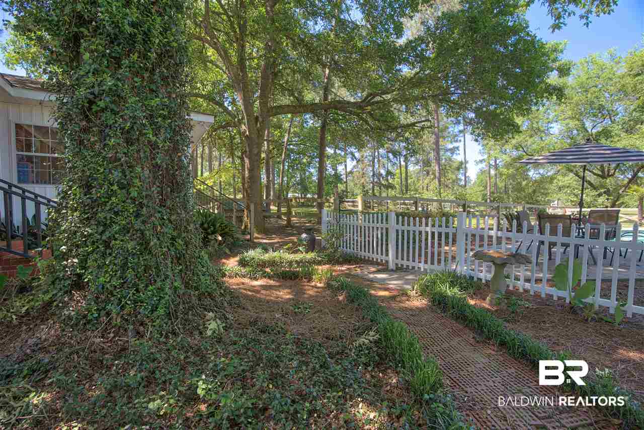 22201 Price Grubbs Road Robertsdale, AL 36567 - Photo 28 of 43 Mature Trees