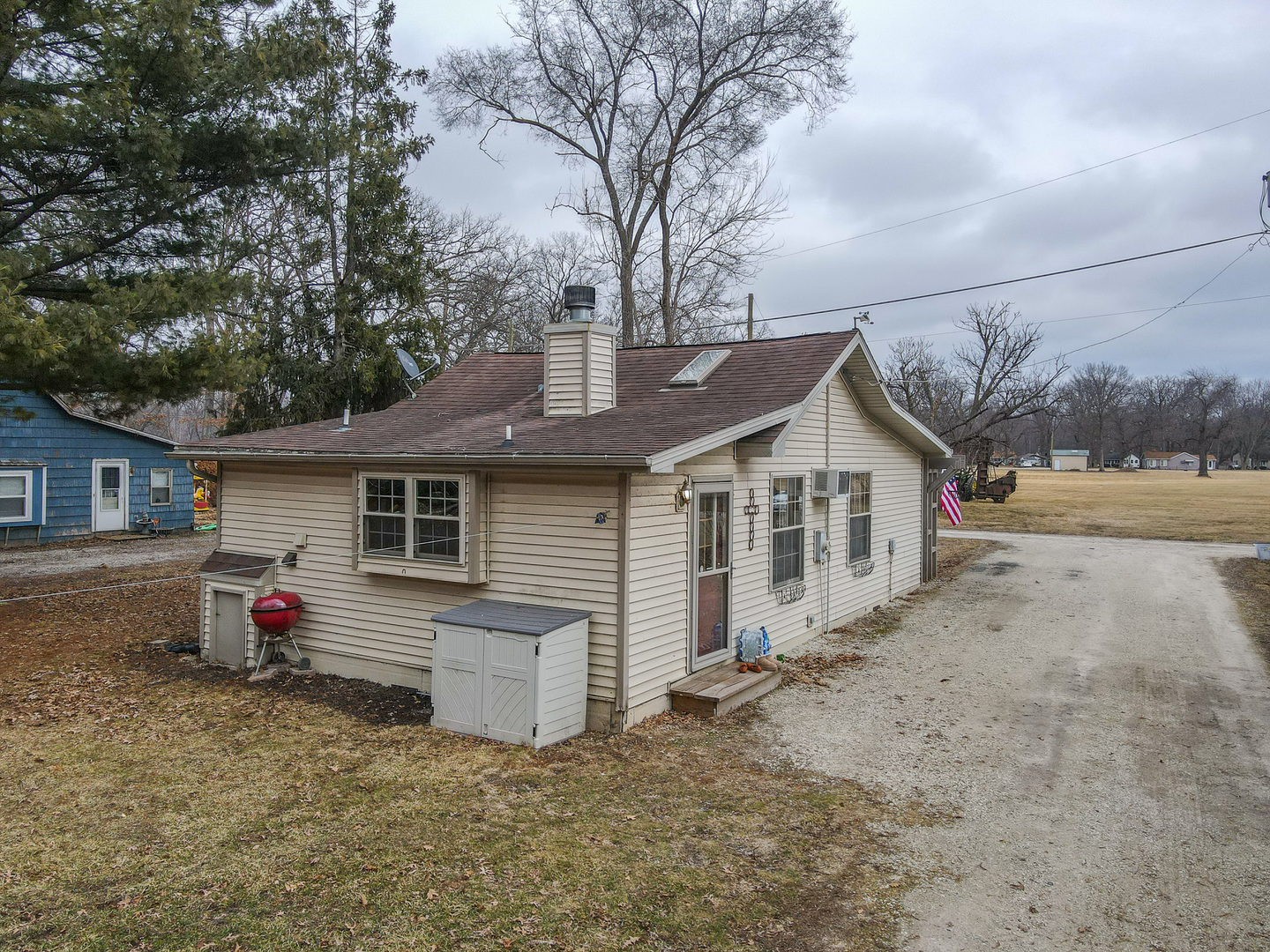2821 Shadow Road Momence, IL 60954 - Photo 27 of 50 a view of a house with a yard