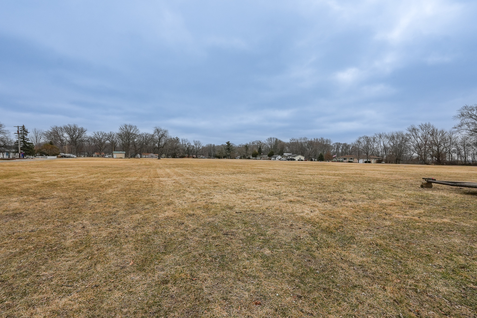 2821 Shadow Road Momence, IL 60954 - Photo 37 of 50 a view of a field with trees in the background