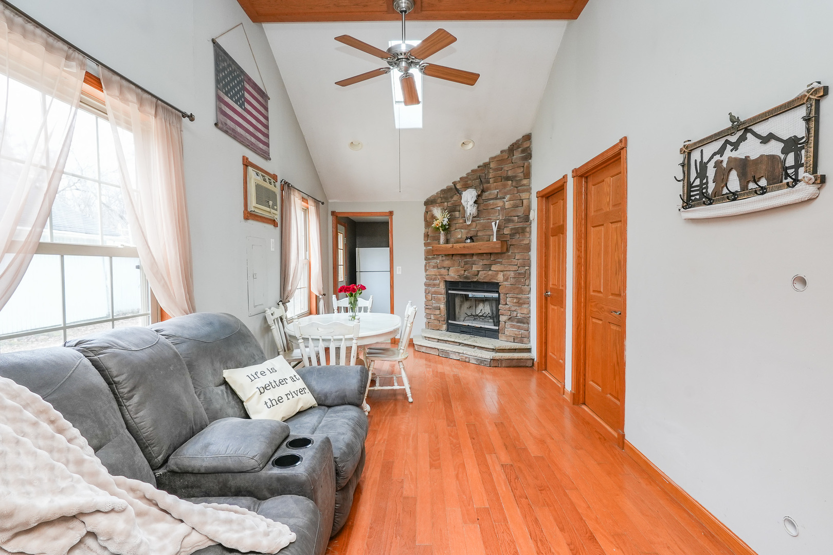 2821 Shadow Road Momence, IL 60954 - Photo 9 of 50 a living room with furniture and a fireplace