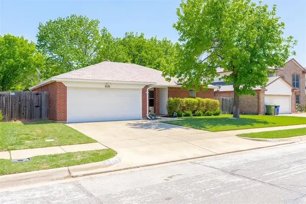 $280,000 | 6716 Brookdale Drive, Watauga, TX 76148