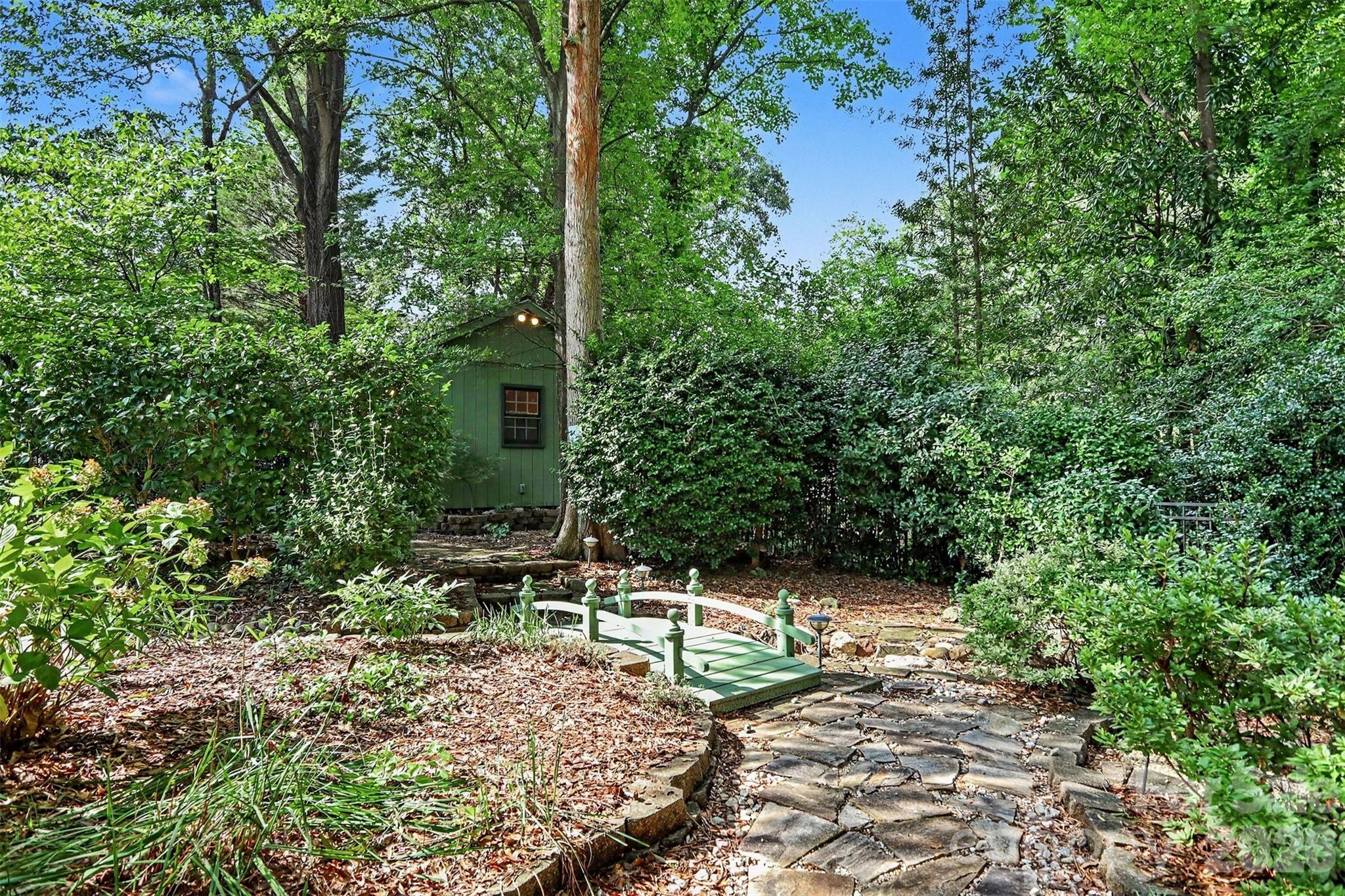 6122 Yellowood Road Charlotte, NC 28210 - Photo 36 of 42 Gallery Image 36