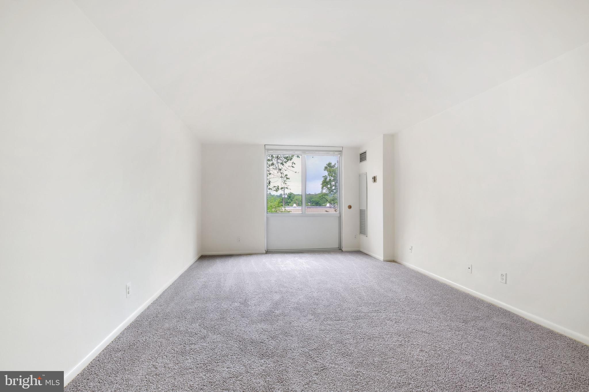 5101 River Road, Unit 513 Bethesda, MD 20816 - Photo 19 of 42 Spacious Primary Bedroom
