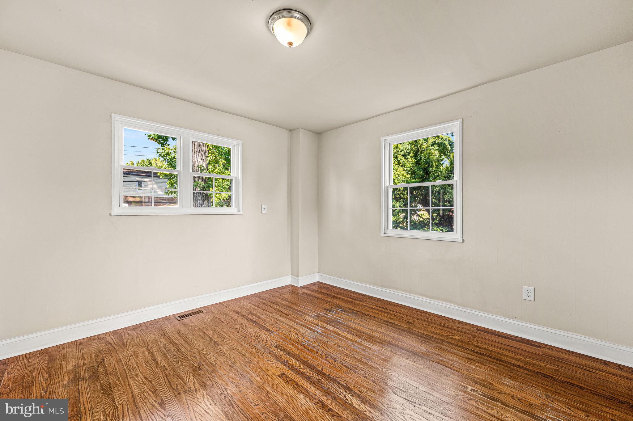 501 West Providence Road Aldan, PA 19018 - Photo 12 of 18 UPSTAIRS BEDROOM #1