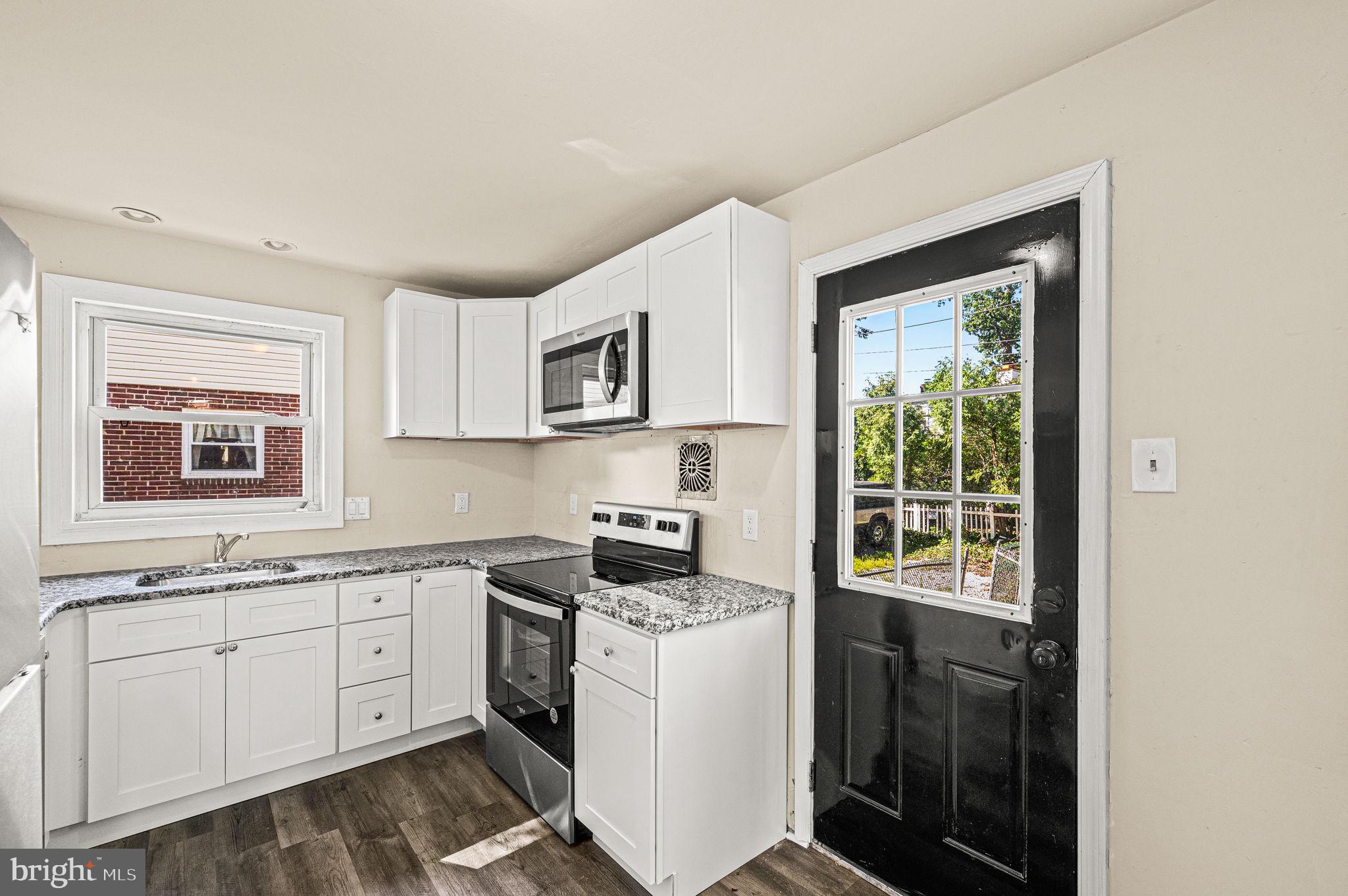 501 West Providence Road Aldan, PA 19018 - Photo 8 of 18 UPDATED KITCHEN