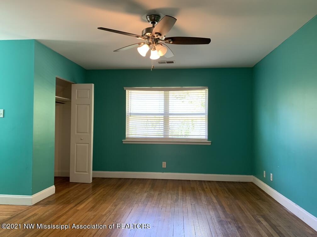 5272 Austin Road Lake Cormorant, MS 38641 - Photo 17 of 23 Bedroom 2 Upstairs