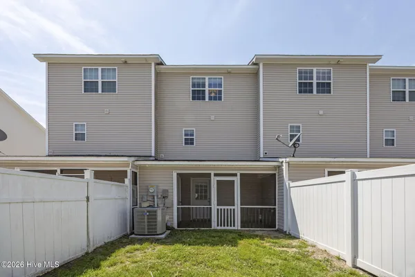 $1,350 | 409 Caldwell Loop, Jacksonville, NC 28546