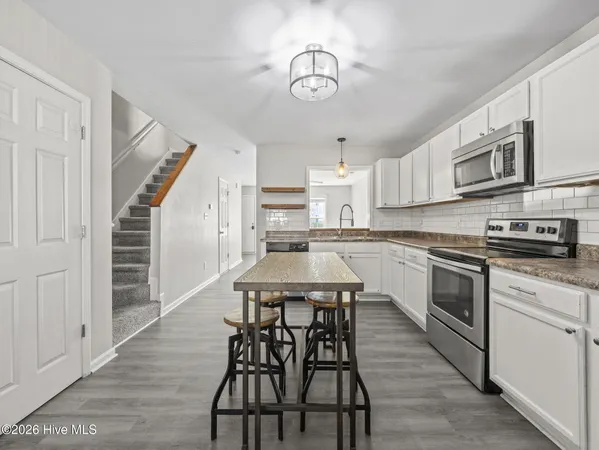 $1,350 | 409 Caldwell Loop, Jacksonville, NC 28546