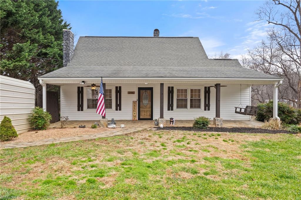 244 Glass Road Mount Airy, NC 27030 - Photo 2 of 40