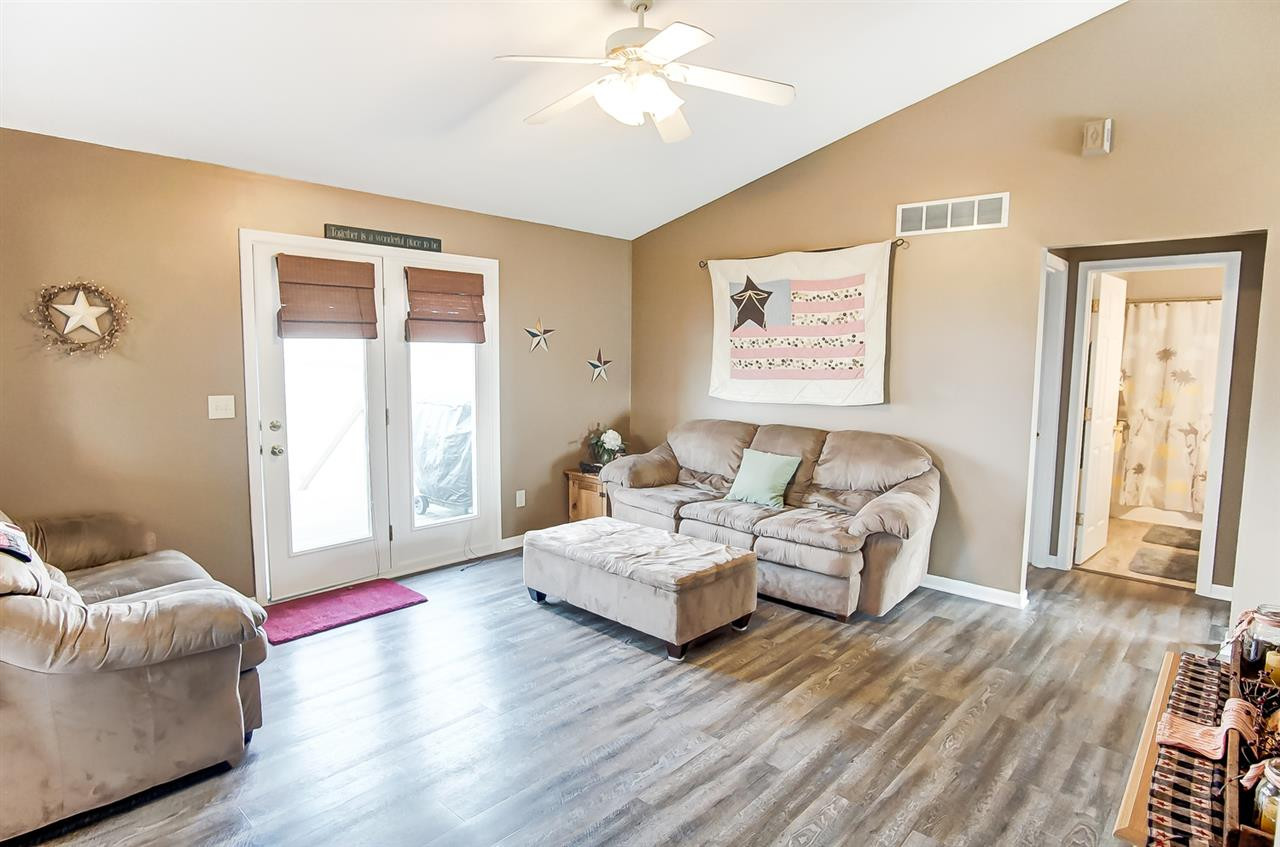 202 Alexis Circle Dry Ridge, KY 41035 - Photo 10 of 27 Gallery Image 10