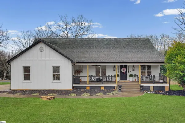 $760,000 | 6396 Crosswinds Drive, Clover, SC 29710