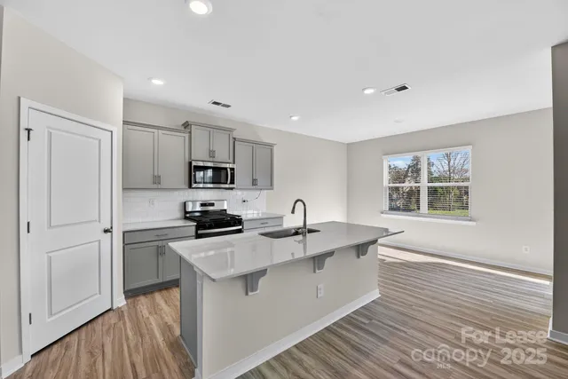 $2,200 | 12129 Lady Bell Drive, Charlotte, NC 28278