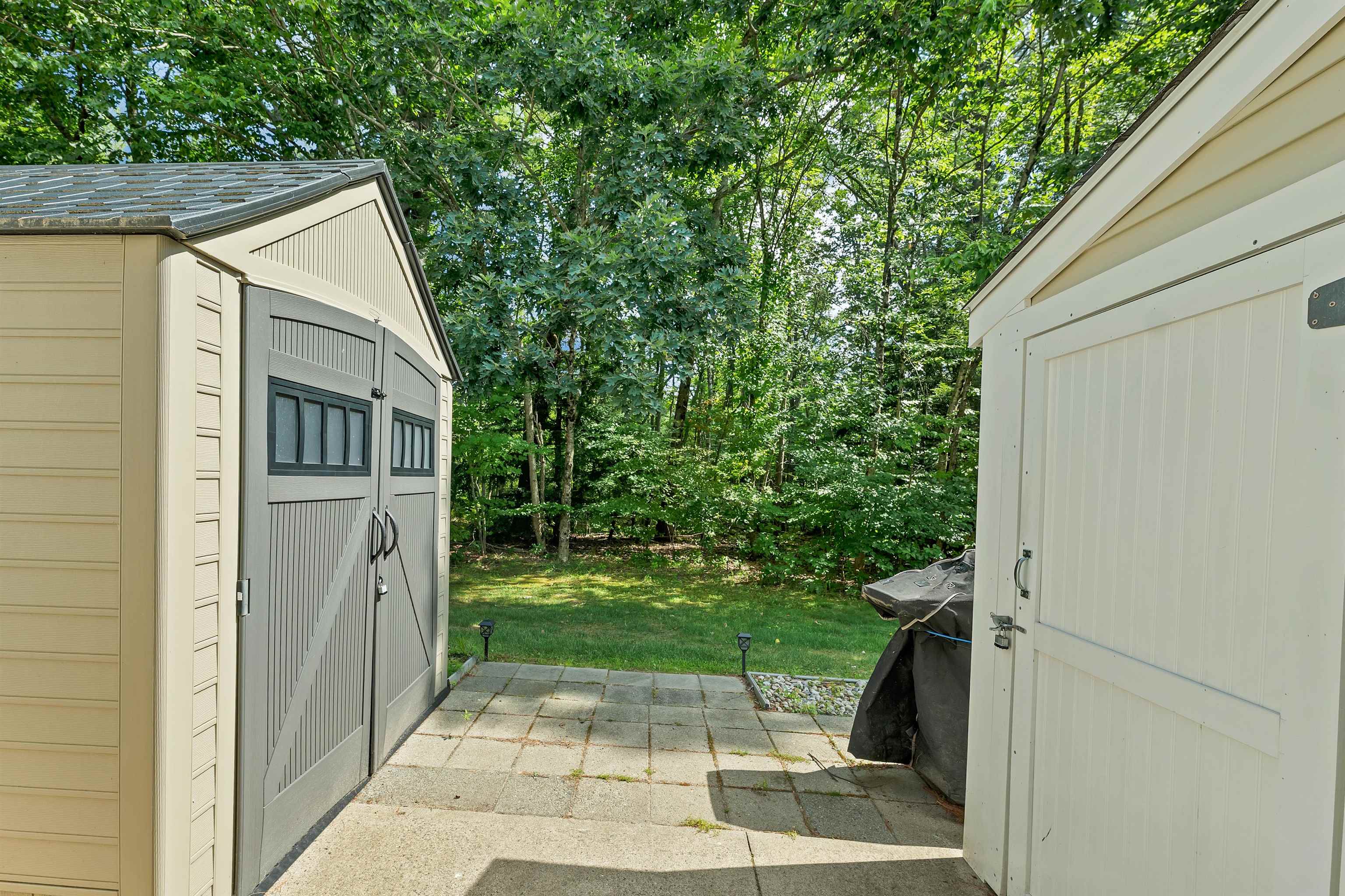 1035 South Mammoth Road, Unit 3 Manchester, NH 03109 - Photo 19 of 37
