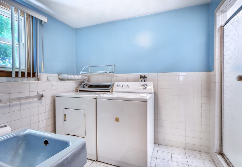 48 Sunset Hill Road Boston, MA 02132 - Photo 23 of 30 Gallery Image 23