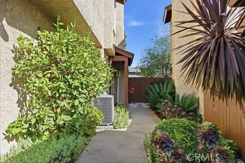 $698,800 | 2047 Windsor Circle, Duarte, CA 91010