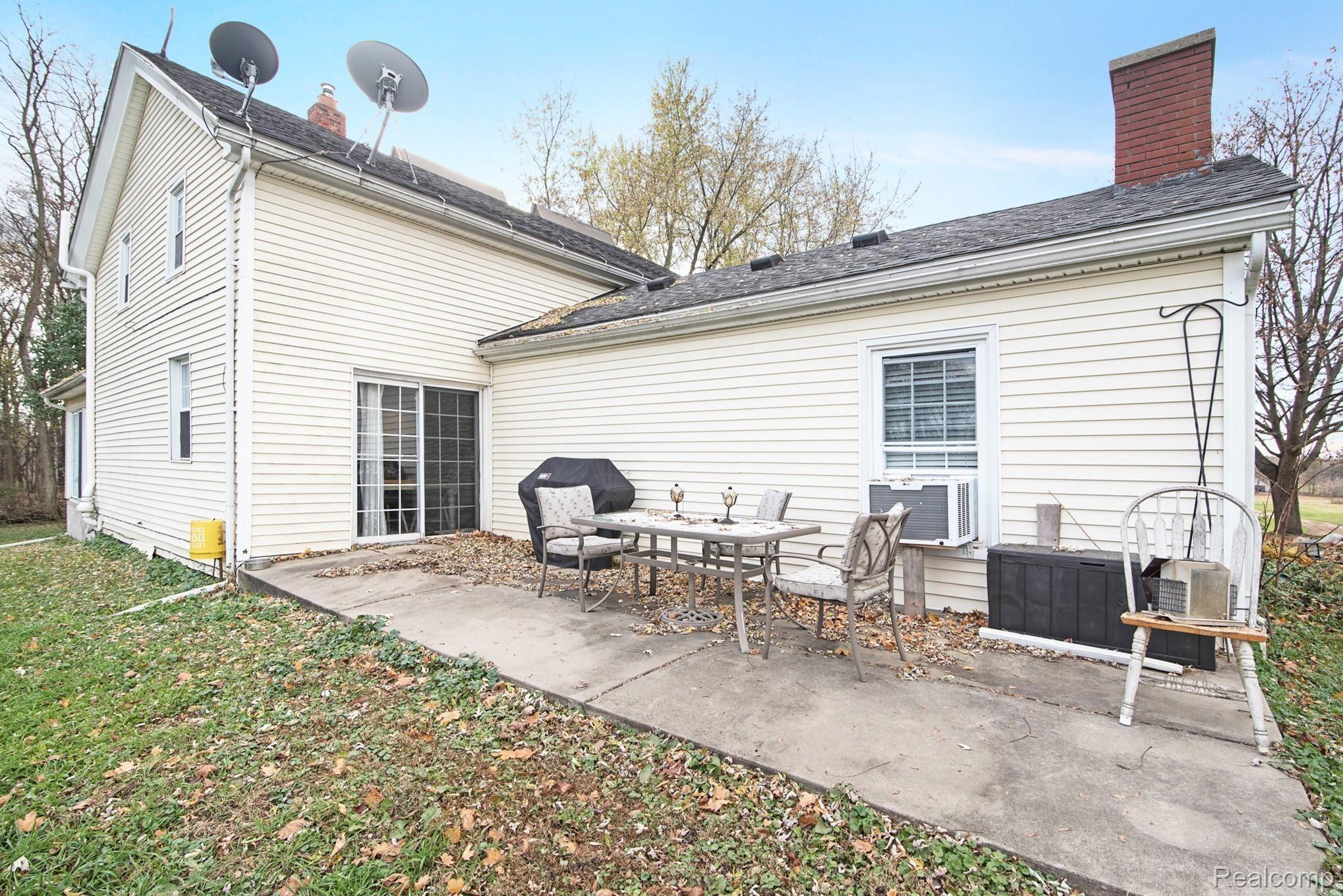 13119 South Duffield Road Byron, MI 48418 - Photo 14 of 45 10.jpg