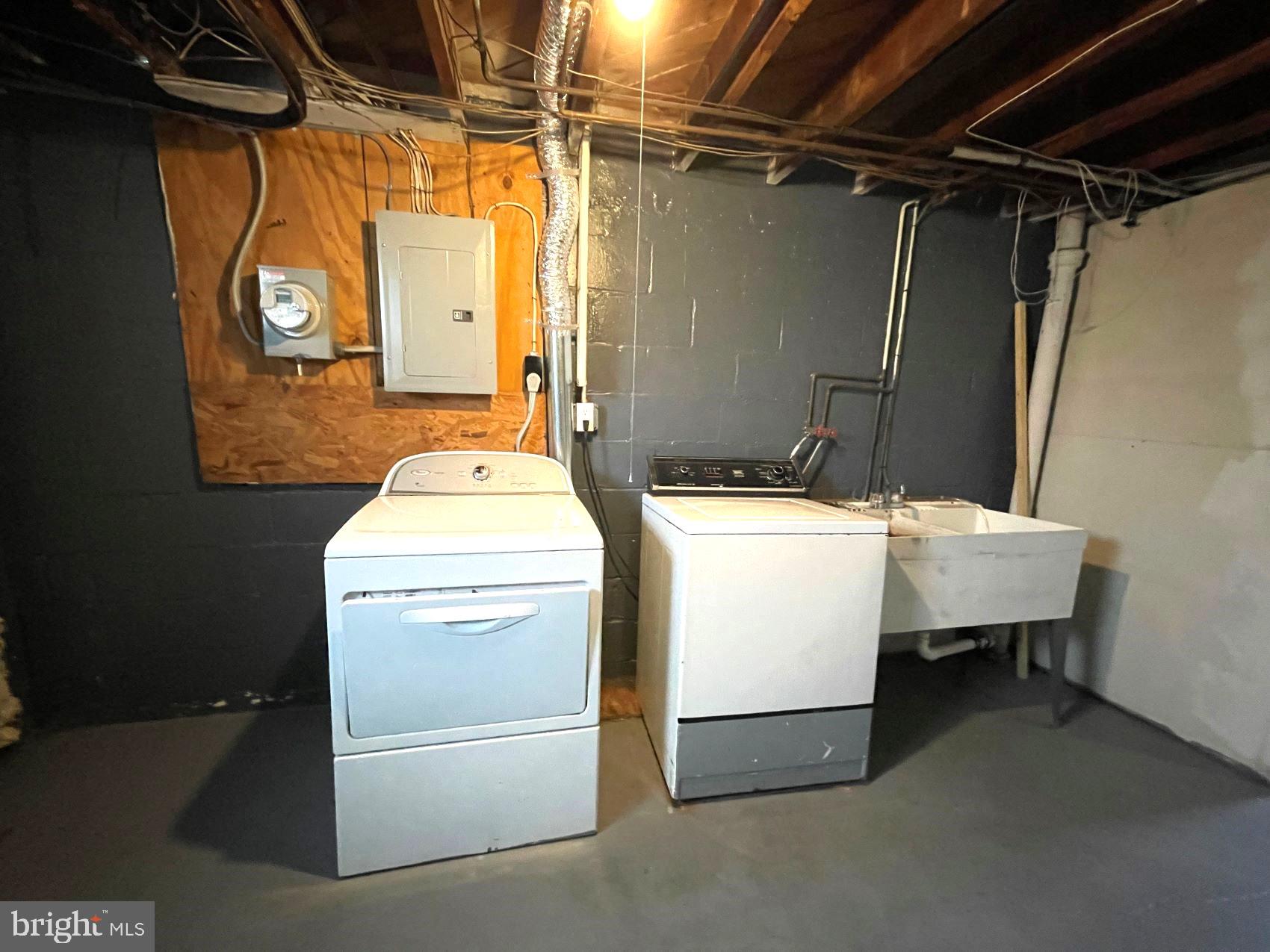 4103 Colborne Road Baltimore, MD 21229 - Photo 22 of 28 Laundry